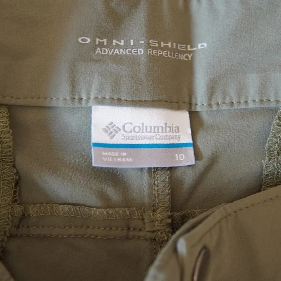 Columbia Shorts, Size 10 - Picture 4 of 6
